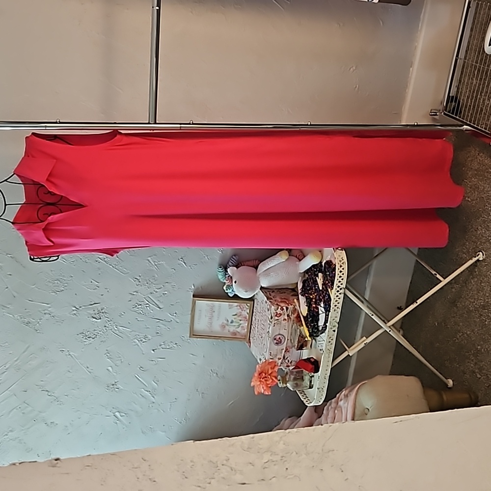 Cuddl Duds super soft pink sleeveless maxi dress. Size M.
